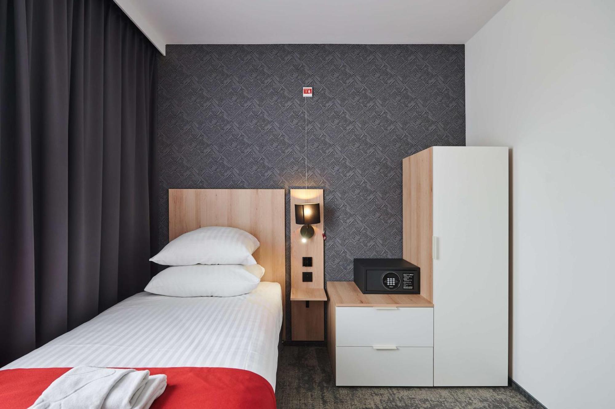 Best Western Plus Hotel Rzeszow City Center Exterior photo