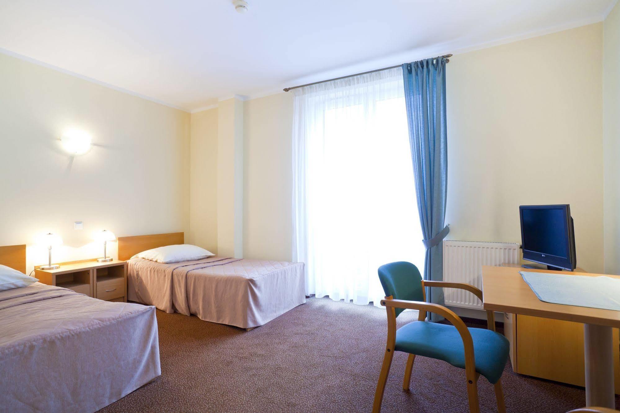 Best Western Plus Hotel Rzeszow City Center Exterior photo