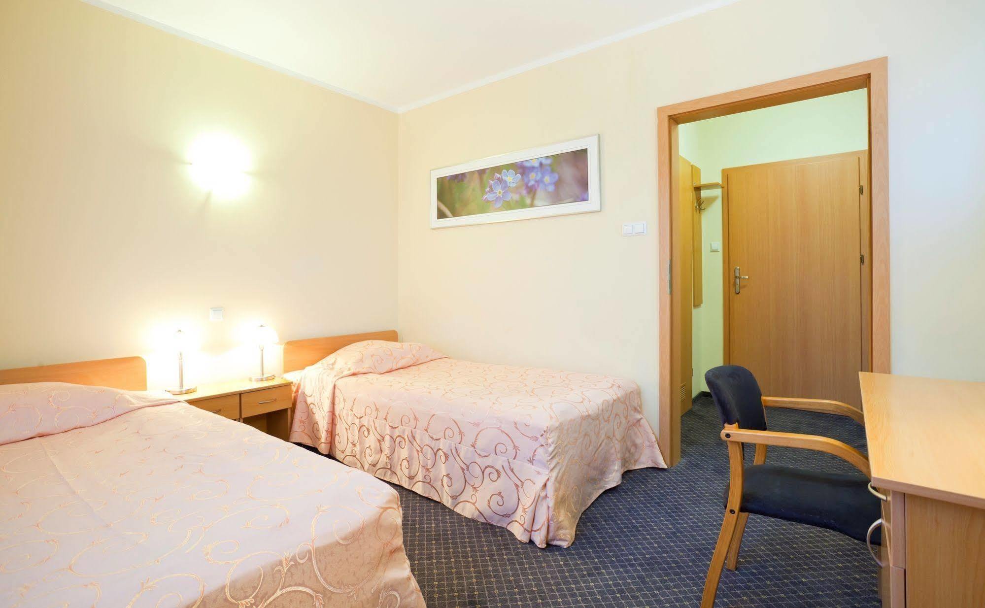 Best Western Plus Hotel Rzeszow City Center Exterior photo