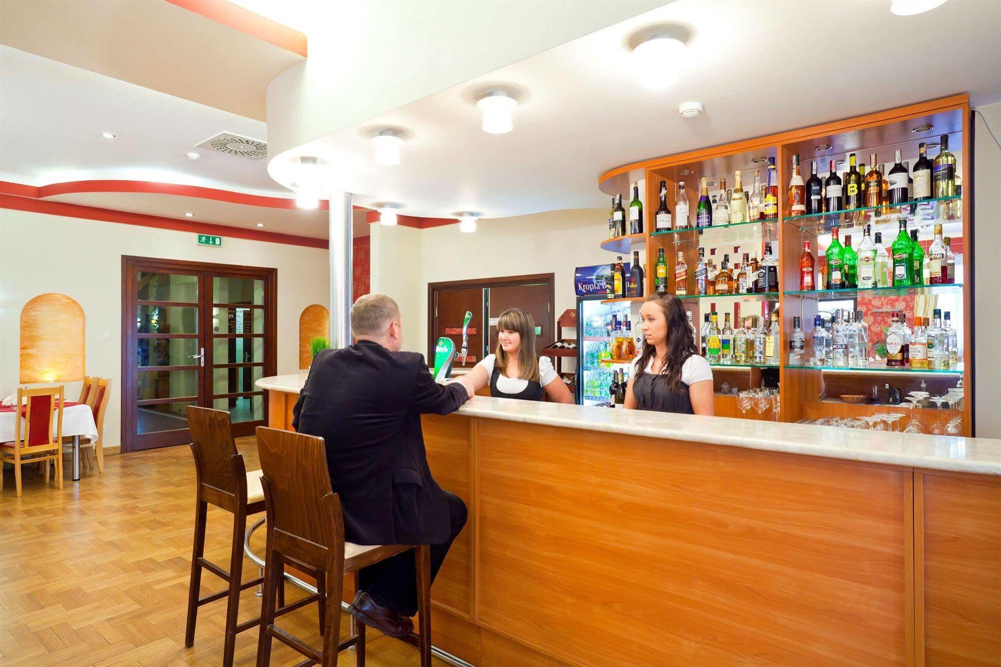 Best Western Plus Hotel Rzeszow City Center Exterior photo